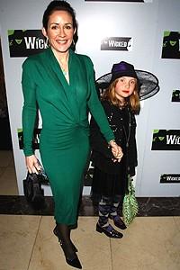 green emerald velvet dress Motherhood and Hollywood: How to Get a Job Like Mine: Heaton, Patricia:  9780375761362: Amazon.com: Books