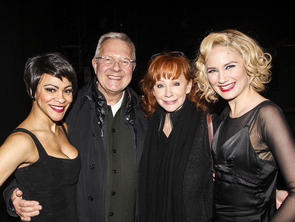 Photos! Reba McEntire Visits Jennifer Nettles & the Merry Murderesses of Chicago