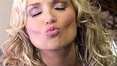 Kristin Chenoweth CD signing - Kristin Chenoweth (kiss)