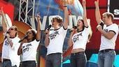 Broadway on Broadway 2005 - Lennon cast onstage
