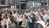 Photo Op - Broadway on Broadway fall 2006 - crowd shot