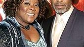 Photo Op - Dreamgirls premiere in LA - Loretta Devine - James Pickens Jr.