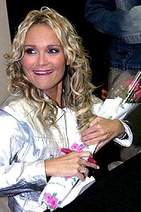 Kristin Chenoweth CD signing - Kristin Chenoweth  (roses)