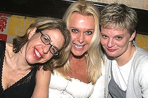 Addictions - Jackie Hoffman - Tricia Walsh-Smith - Martha Plimpton