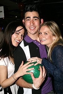 Photo Op - Second Stage Bowling benefit 2007 - Juliana Hansen - Max Crumm - Kathleen Monteleone