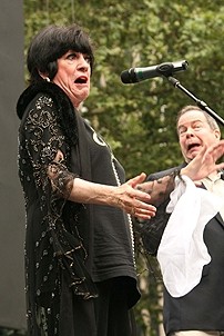 Photo Op - Broadway in Bryant Park 07-19-07 - JoAnne Worley - Peter Bartlett
