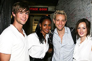 Photo Op - Gossip Girl at Rent - Chace Crawford - Nicole Scella - Adam Pascal - Leighton Meester