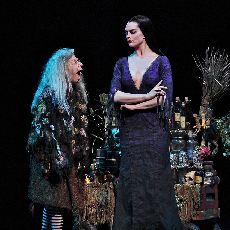 iPad - The Addams Family - 10