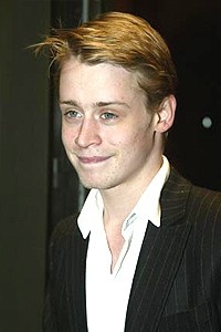 Joe Egg Opening - Macauley Culkin