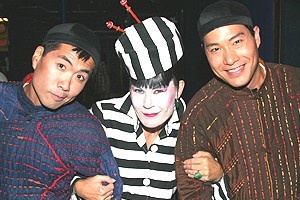 Thoroughly Modern Millie Tour Photo Op - Andrew Pang - Hollis Resnik - Darren Lee