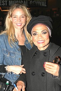 First Bow for New Nine Stars - Kitt Shapiro - Eartha Kitt