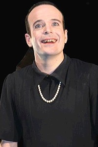 I Am My Own Wife opening - Jefferson Mays (curtain)