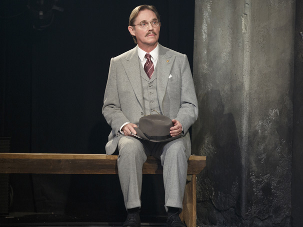 Show Photos - Incident at Vichy - 11/15 - Richard Thomas