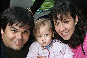 Photo Op - Broadway on Broadway fall 2006 - Robert Lopez - (daughter) Katie - (wife) Kristen