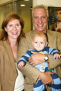 Photo Op - Nixon's Nixon opens off-Broadway - Robert LuPone - (wife) Virginia - (baby son)