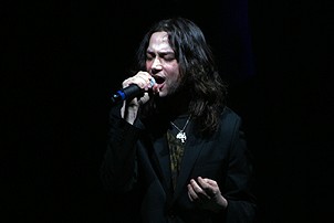 Photo Op - Broadway Backwards 2 - Constantine Maroulis 1
