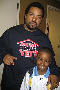 Photo Op - Marissa Jaret Winokur on Mike and Juliet Show - Ice Cube - Anthony