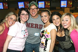 Photo Op - Second Stage Bowling benefit 2007 - Nikki Snelson - Natalie Joy Johnson - Jason Patrick Sands - Annaleigh Ashford - Tracy Jai Edwards - Laura Bell Bundy