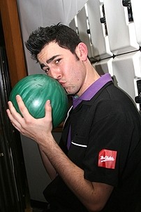 Photo Op - Second Stage Bowling benefit 2007 - Max Crumm