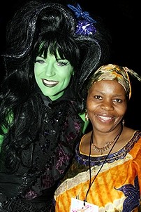 Photo Op - Easter Bonnet 2007 - Lisa Brescia - Tshidi Manye