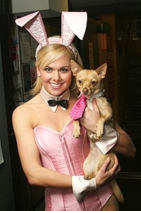 Photo Op - Easter Bonnet 2007 - Laura Bell Bundy - Chico
