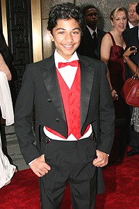 Photo Op - 2007 Tony Awards Stars on the Red Carpet - Mark Indelicato