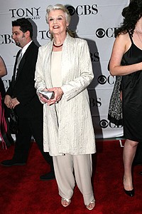 Photo Op - 2007 Tony Awards Stars on the Red Carpet - Angela Lansbury