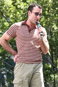 Photo Op - Broadway in Bryant Park 2007 - Chris Hoch