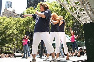 Photo Op - Broadway in Bryant Park 2007 -  Gina Ferrall - Carolee Carmello - Joan Hess 