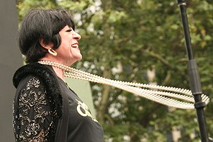 Photo Op - Broadway in Bryant Park 07-19-07 - JoAnne Worley (pearls)
