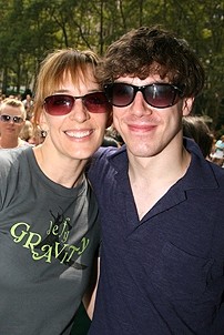 Photo Op - Broadway in Bryant Park 08-09-07 - Julia Murney - John Gallagher Jr.