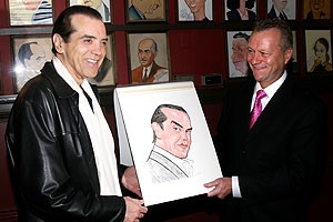Photo Op - Chazz Palminteri at Sardi's - Chazz Palminteri - Max Klimavicius - 2