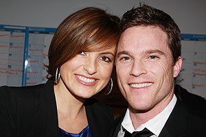 Betrayed Opening - Mariska Hargitay - Mike Doyle 