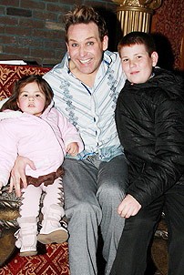 Fabulous Divas Opening - Alan Palmer (with his kids)