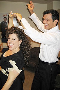 Marissa Jaret Winokur on Regis and Kelly - Marissa Jaret Winokur - Tony Dovolani