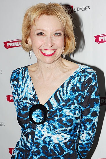 Chasing Manet Opening – Julie Halston